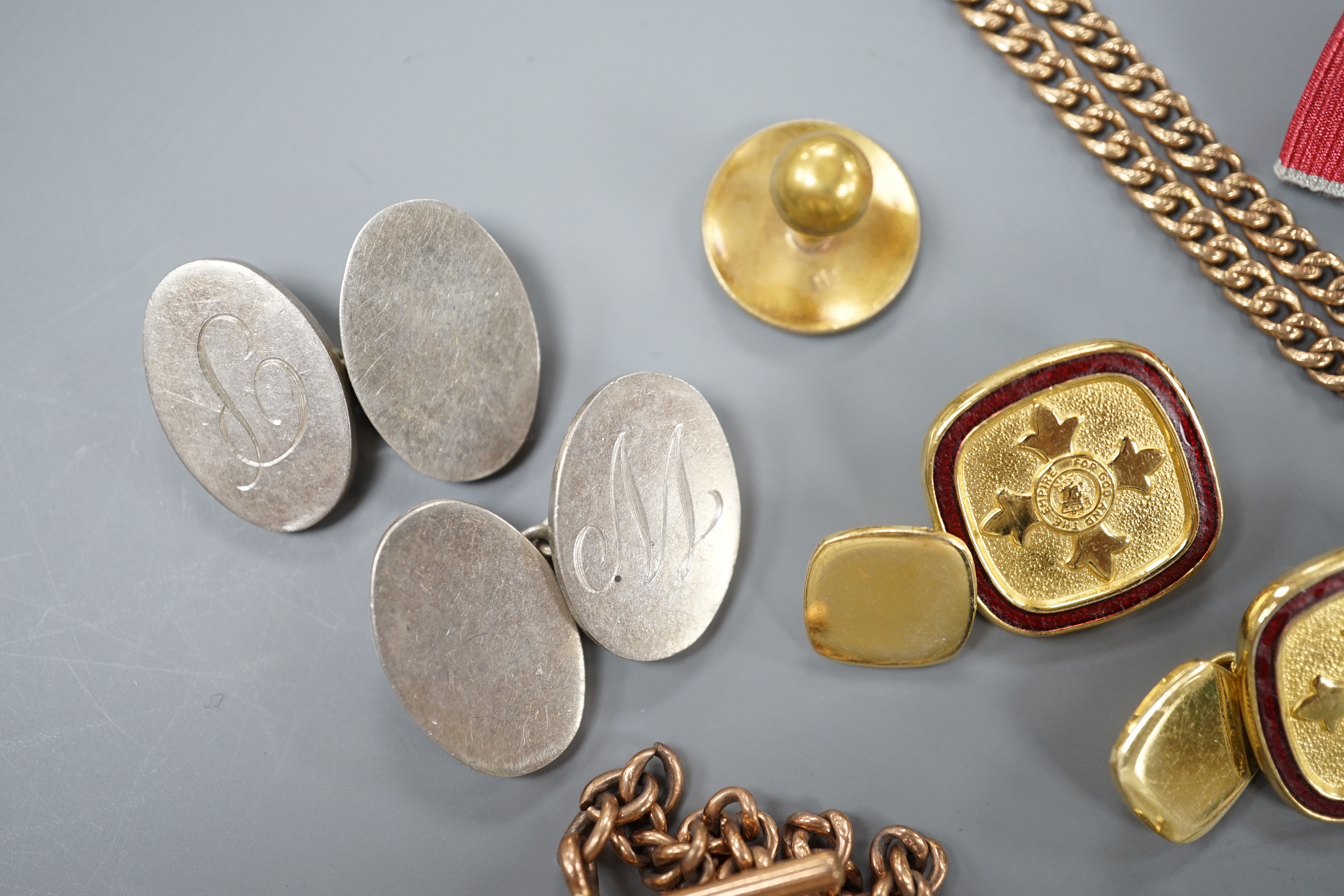 A modern pair of silver gilt and enamel cufflinks, an Edwardian 9ct gold albert, 41cm, 17.9 grams, a smaller 9ct gold albert, 19.5cm, 10.6 grams, an 18ct gold cufflink and dress stud stamped 18, gross 8.4 grams, two othe